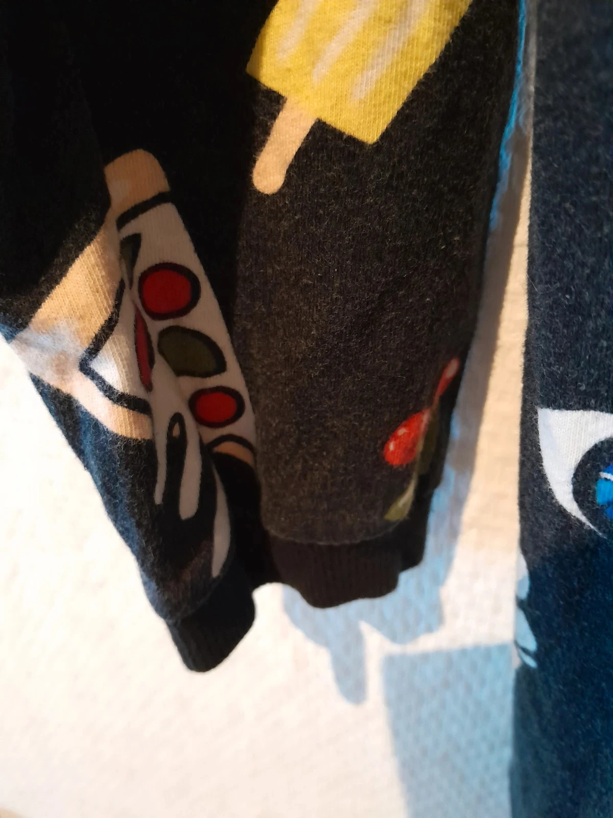 Combinação preta com estampa de pizzas e frutas, tamanho 36, H&M Divided – photo 8